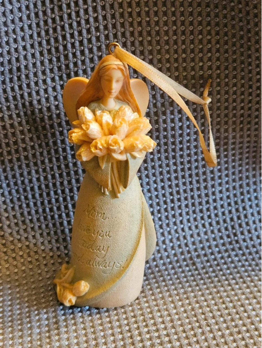 Ganz Mom Angel Figurine Ornament 4" Flowers Love You Today & Always Resin